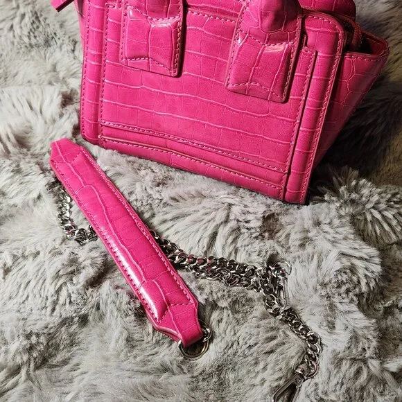 Like new small neon pink Zara purse - Picture 2 of 12
